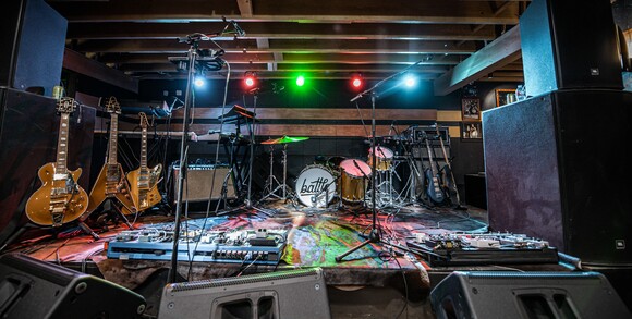 Warstic Bat Company Enhances Flagship Store and Headquarters with JBL Professional and Crown Audio