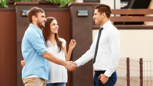 College of Real Estate CORE 7 Benefits of Being Zillow Agent Male